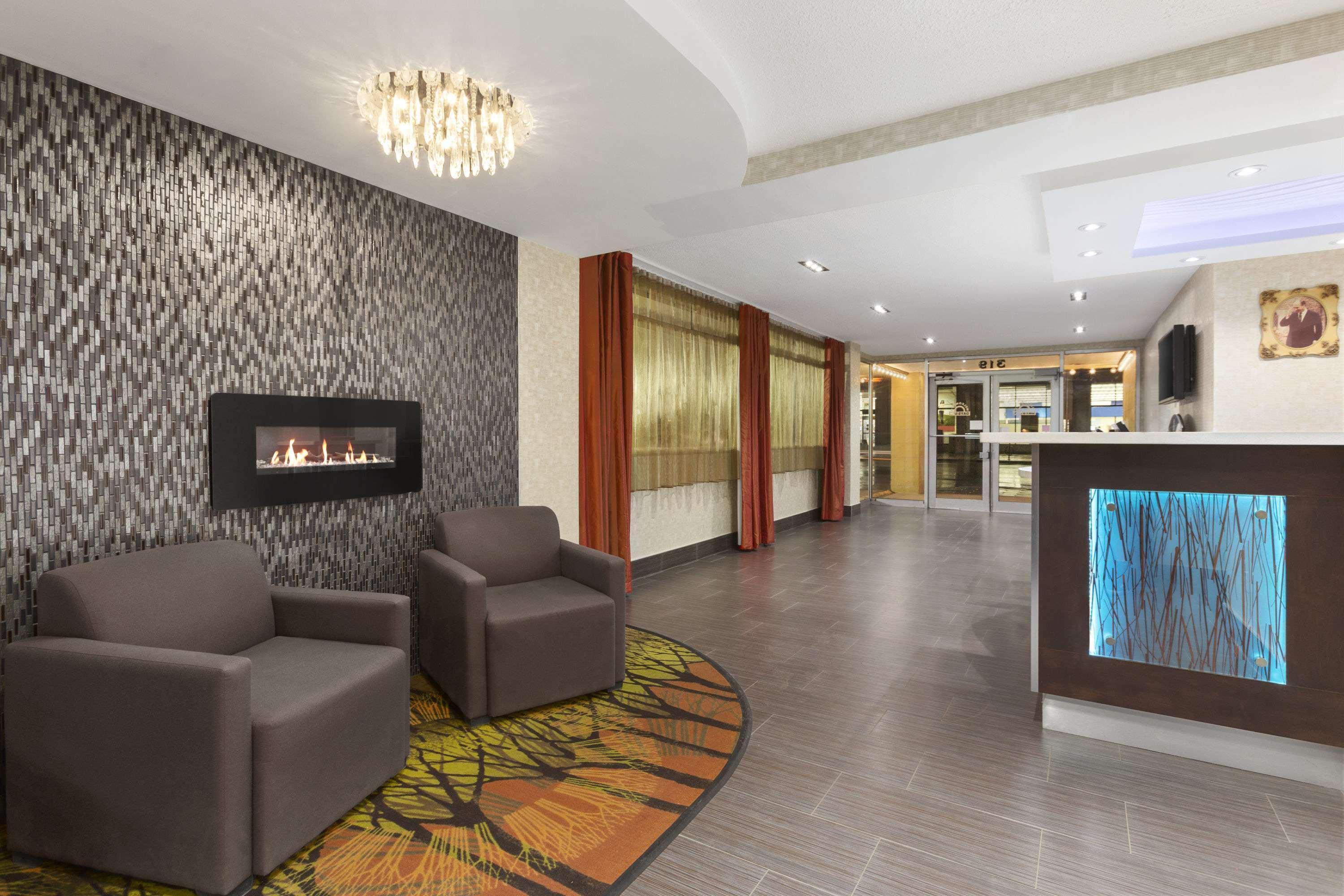 Days Inn By Wyndham Ottawa Exterior foto